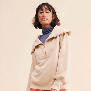 Small EUC Varley Cream Pullover Jacket with Gold Zipper